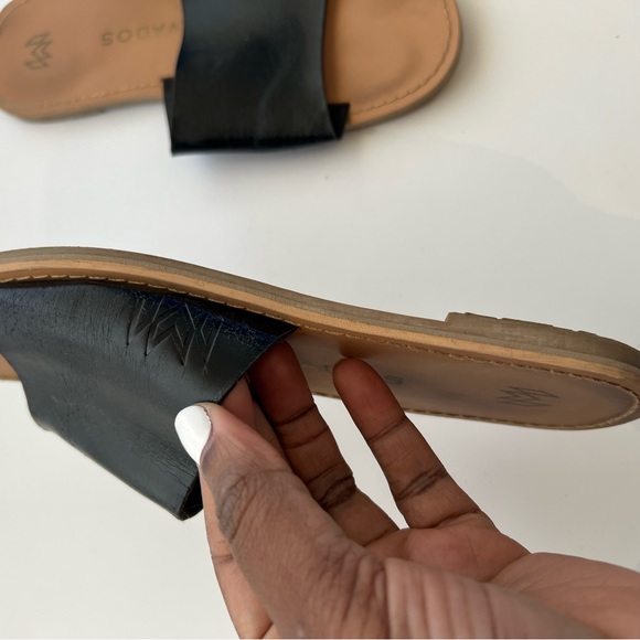 Malvados size 7/8 black slipper… - Picture 2 of 4
